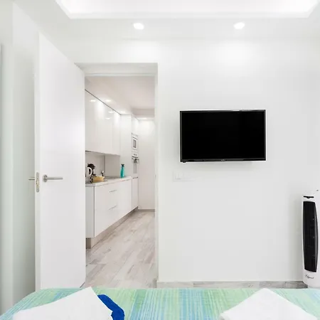 241 Quiet With Terrace *